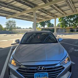 Hyundai Elantra 2019