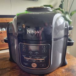 Ninja Foodi 6.5QT Air Fryer / Multi-Cooker (OP301)