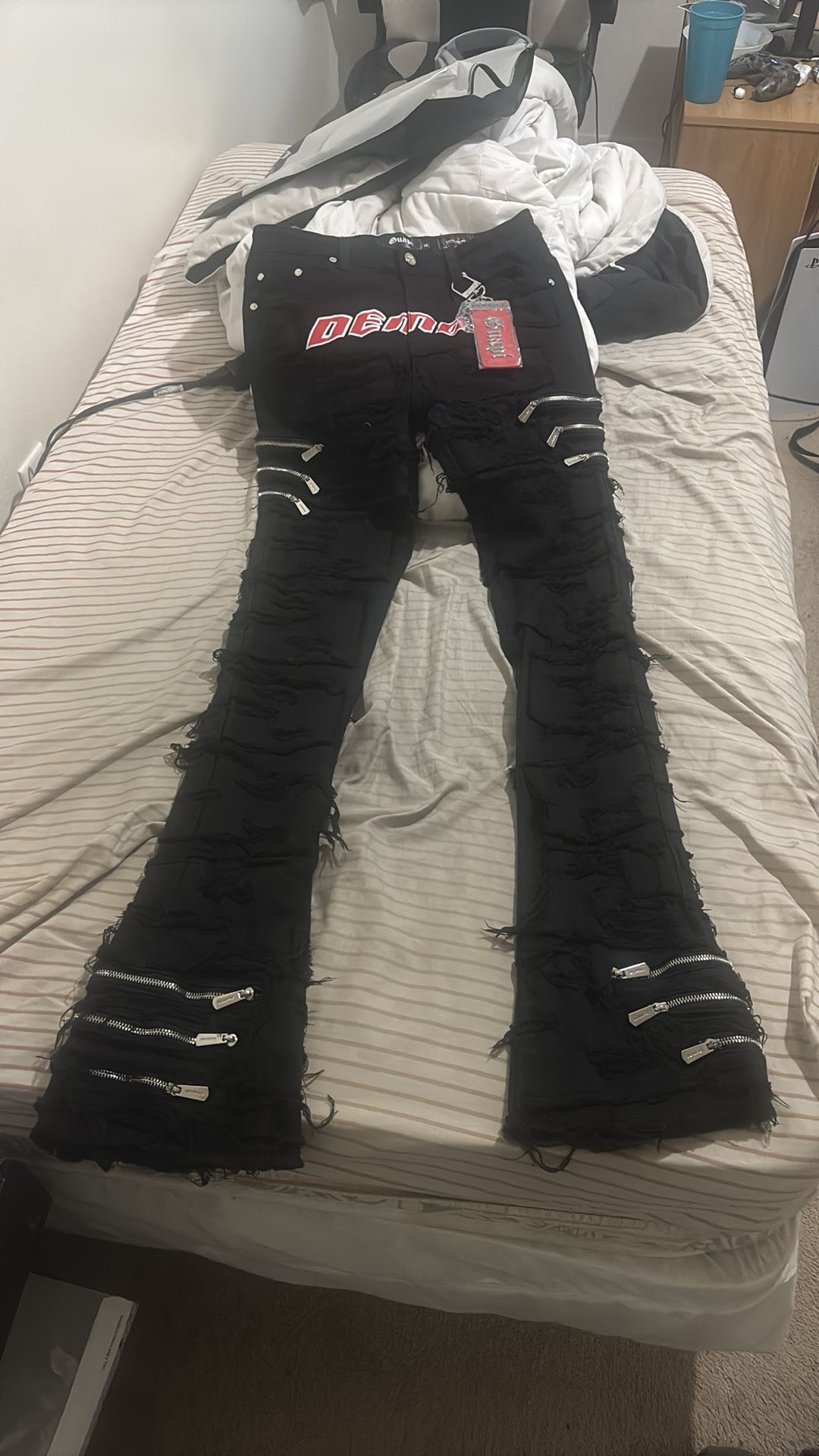 Guapi Stacked Jeans: Men 31/32