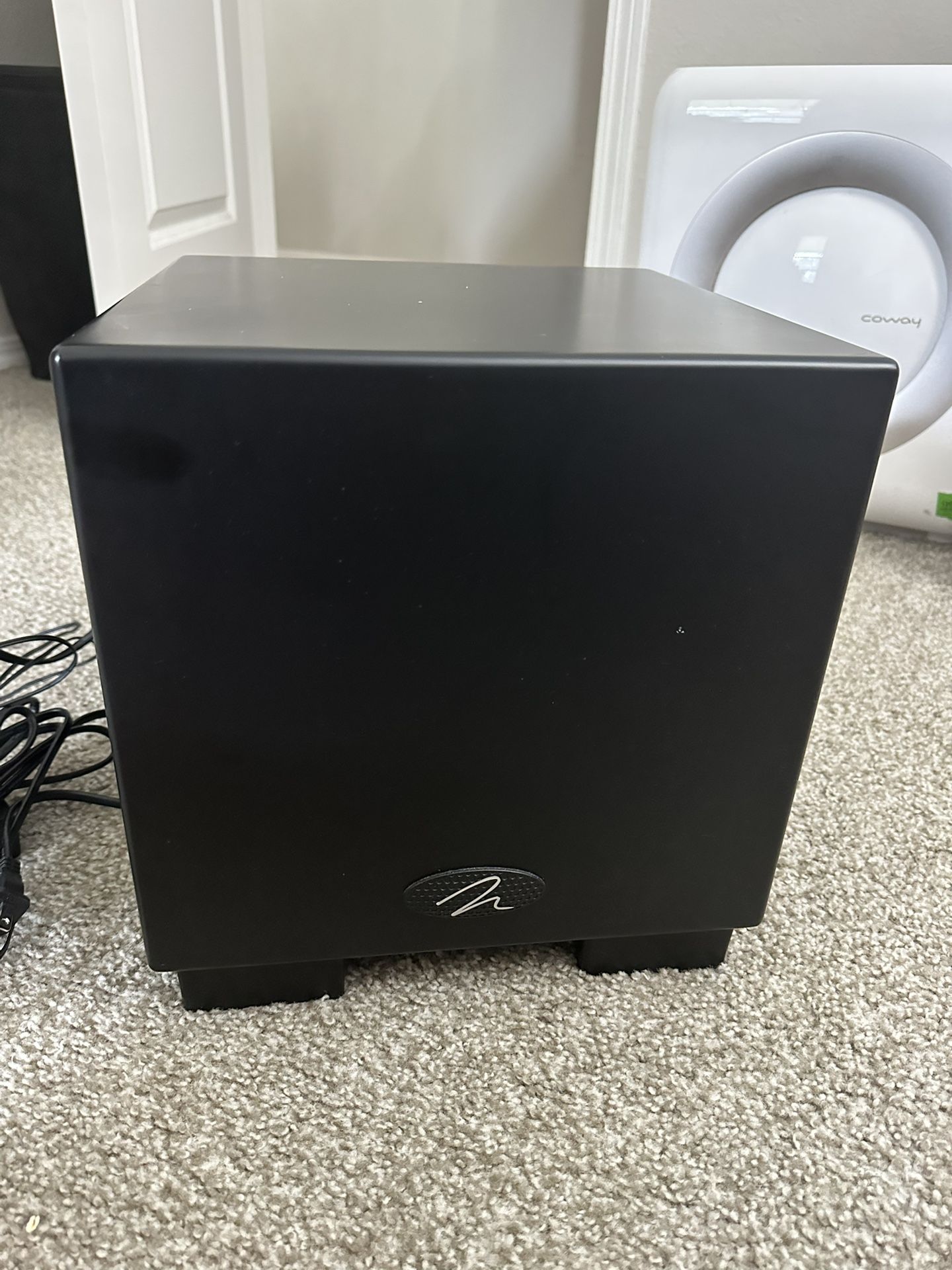 Dynamo 700 W Subwoofer