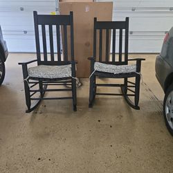 Black Rocking Chairs 