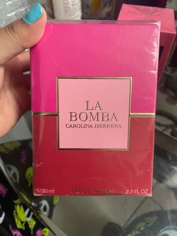 La bomba butterfly perfume