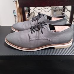 Calvin Klein Grey Cloth Oxford Size 11