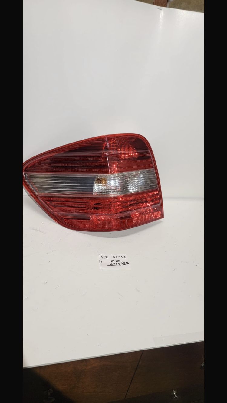2006-2009 Mercedes ML-Class ML350 W164 LEFT Driver OEM Tail Light 