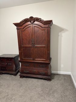 Ashley Furniture North Shore King Bedroom Set – Discontinued Collection