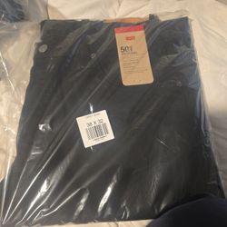 501 Levi Jeans Size 38x32 Black 
