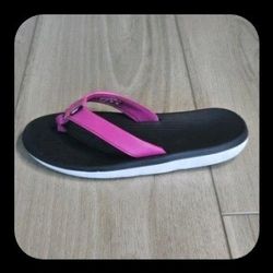 Womens Nike Flip Flops Sz 7