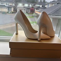 Michael Kors Amara Pumps