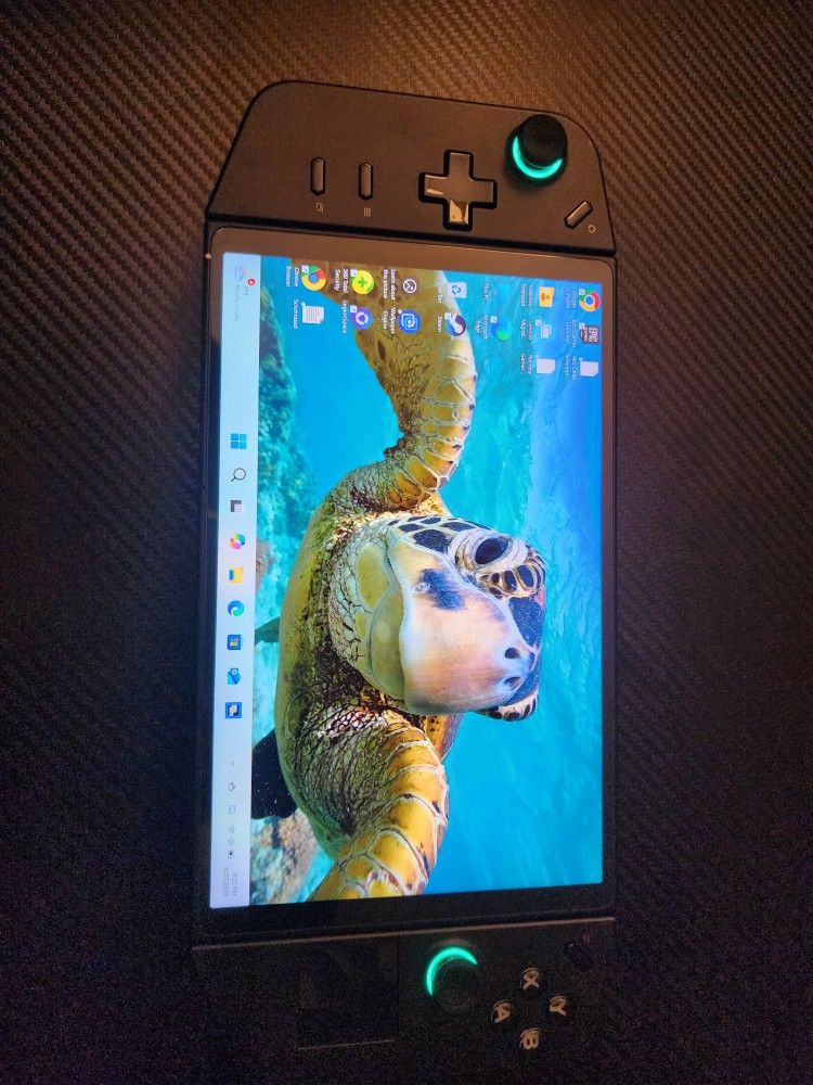 Legion Lenovo Handheld 1TB+(NEGOTIATABLE)
