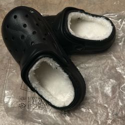 Size 10-11 In Toddler Size Crocs