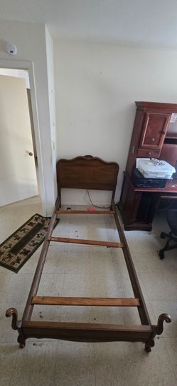 Twin wood bed frame