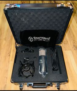 Universal Audio L22 Townsend Microphone **BRAND NEW** Unused