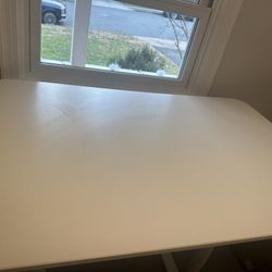 Excellent Condition Standing Desk Electronic 