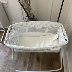 Free Bassinet 