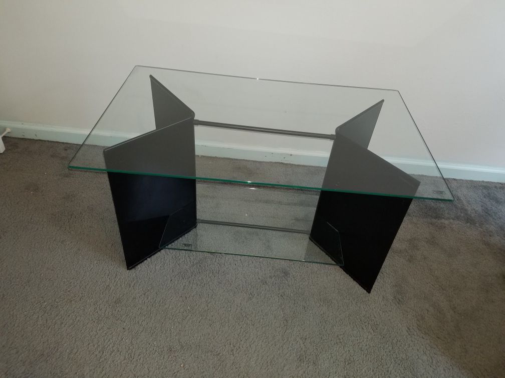 Bell'oggetti tempered glass coffee table or TV stand