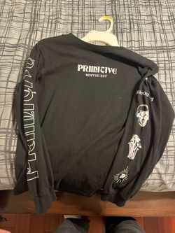 Primitive Crewneck SMALL
