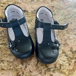 Genuine Mexican black leather girl shoes size 6