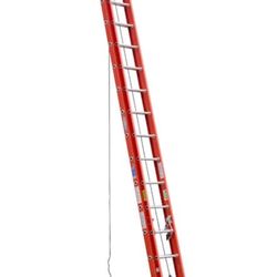 New 32 Ft Fiberglass Ladder 