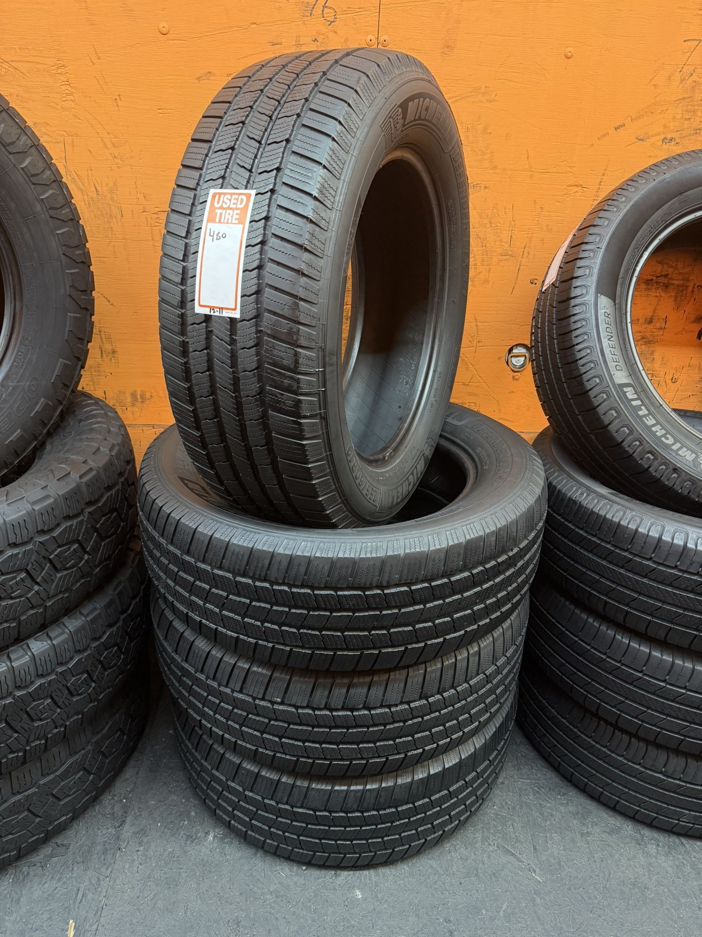 255/60R19 Michelin Defender LTX Full Tire Set