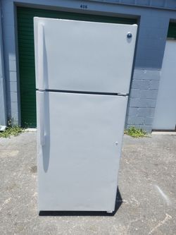 G/E  White Refrigerator