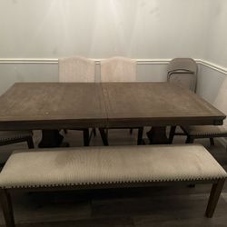 Dining Room Table 