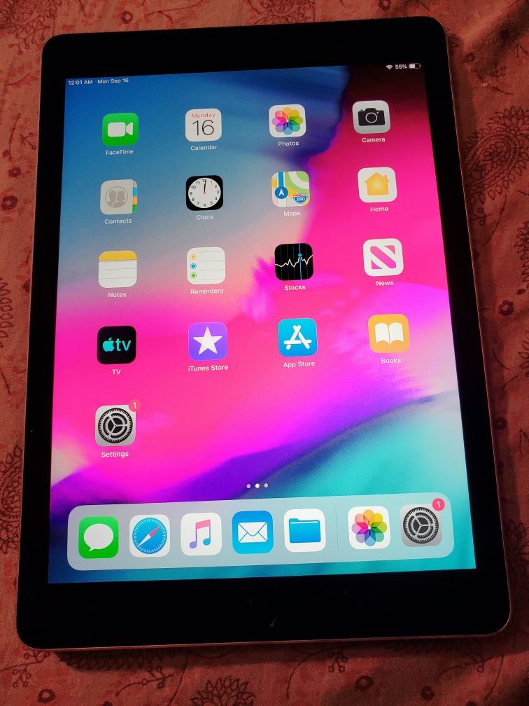 iPad air 2 like new iCloud unlocked