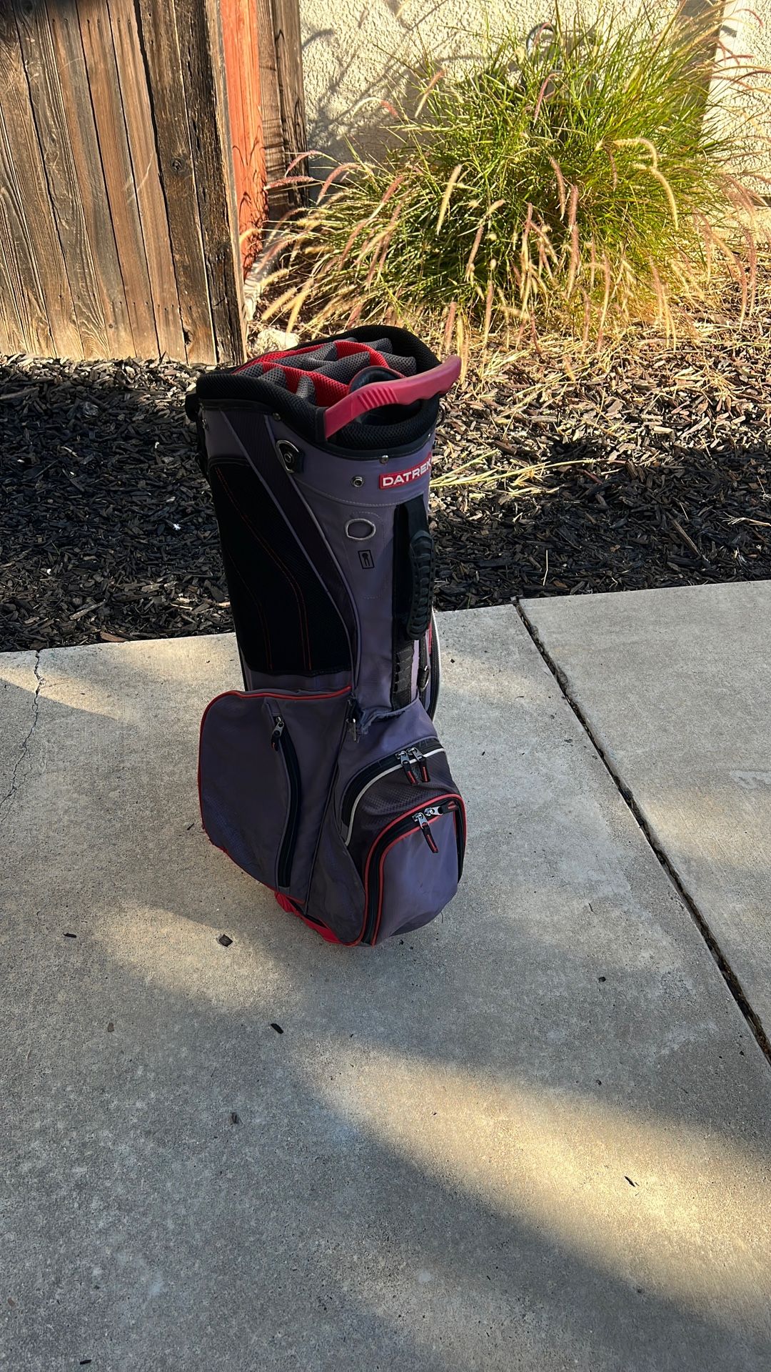 Datrek Stand Bag &35 Faded Purple And Red