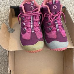 MERRELL  Girls Size 12