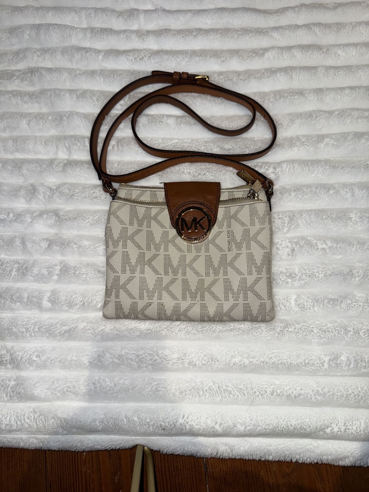 Michael Kors Crossbody