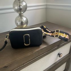 Marc Jacobs Snapshot Crossbody