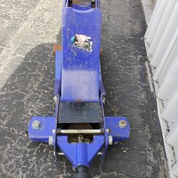 Gato De 3 Toneladas  $80 Dolares