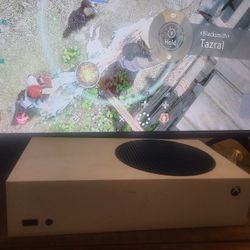 Xbox Series S With 512gb Expansion Card