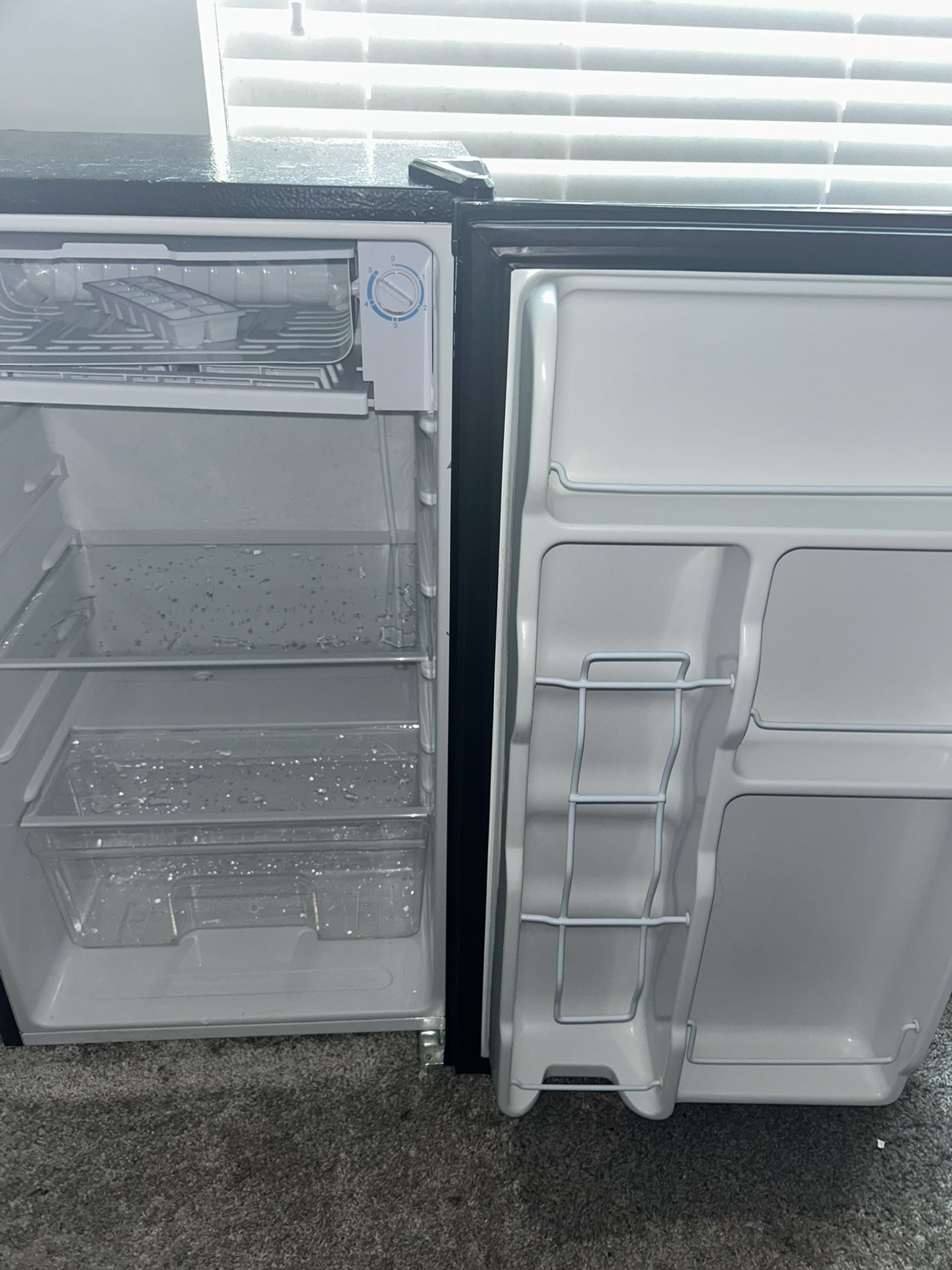 Mini Fridge with Freezer – Great Condition – $70
