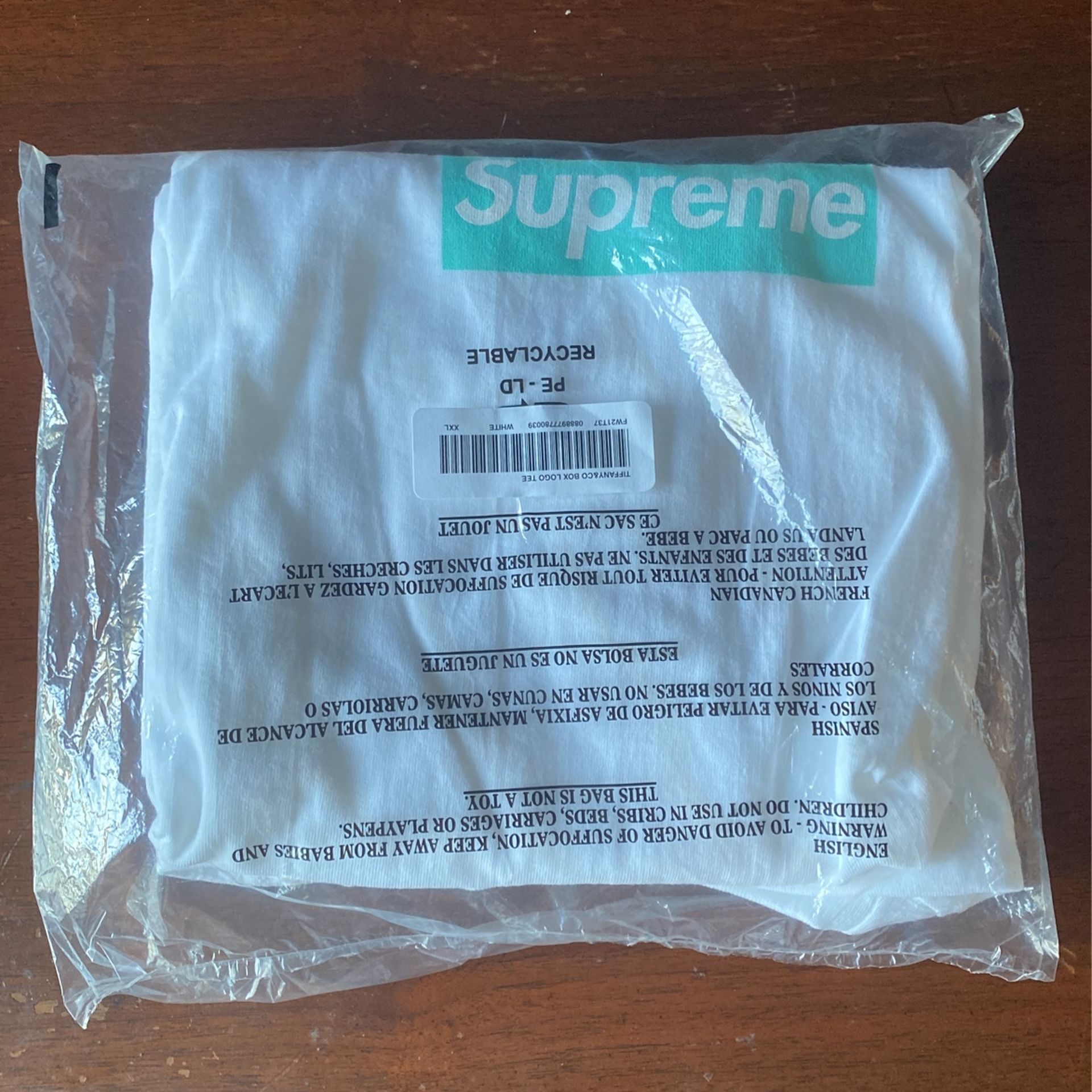Supreme Tiffany Box Logo Tee (DS) Sz XXL for Sale in Cypress, CA