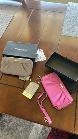 Travelon RFID blocking wallet. New. 2 available
