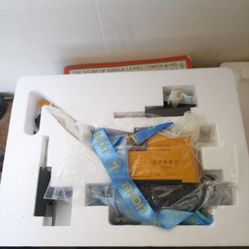 Lionel Motorized Crane