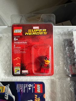 LEGO SDCC Deadpool Duck Minifigure