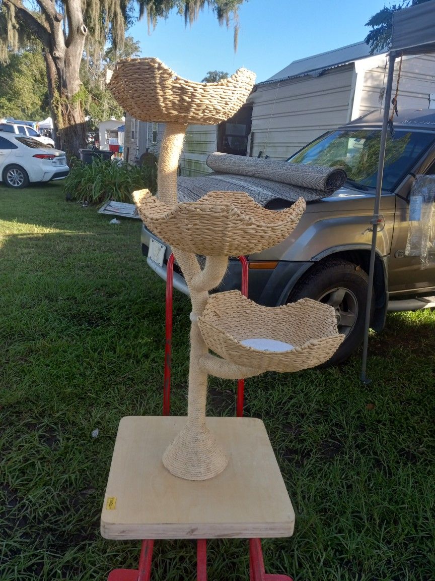 Mau Cat Tree (PRICE IS FIRM)