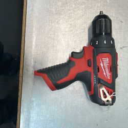 Milwaukee 2407-20 Drill