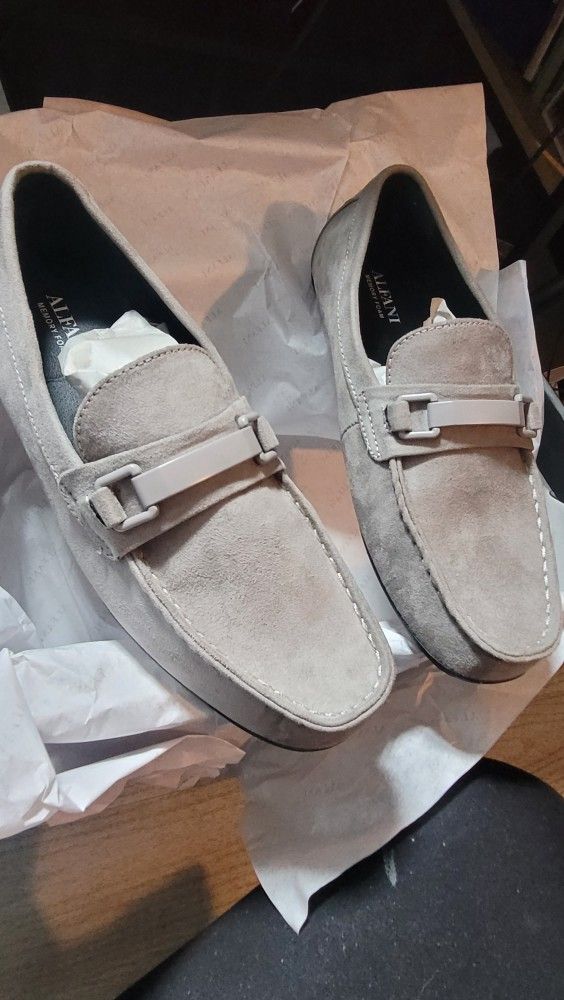 Mens Grey loafers