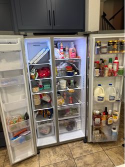 28 Cu Ft Samsung Side by Side Full depth stainless steel refrigerator