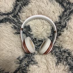 Beats Solo3 Rose Gold Headphones