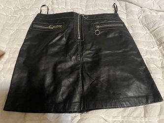 Mike Kors  Skirt   Black Leather 
