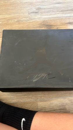 Jordan 4 retro black size 7