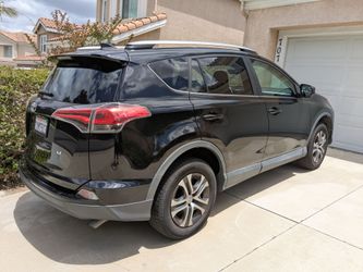 Toyota  RAV4_ 2017 _ 181000 Mi