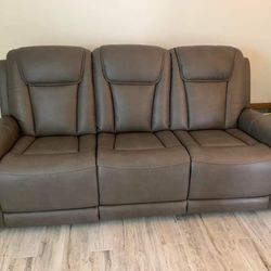 SMOKE POWER RECLINING SOFA MASSAGE AND HEATED SEATS WİTH İNTEREST FREE PAYMENT OPTİONS 