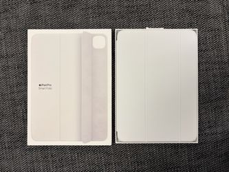 iPad Pro 11” M4 M5 Smart Folio Like New