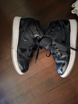 Jordan 1's black on black great condition