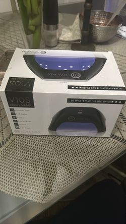 Nail dryer