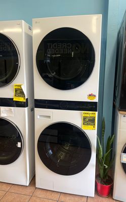 🌟 3/12 - 3/15 SALE 🌟 LG WashTower Laundry Center 4.5 Cu.Ft. Front Load Washer & 7.4 Cu.Ft. Gas Dryer in White w/ Steam  (WKGX201HWA)